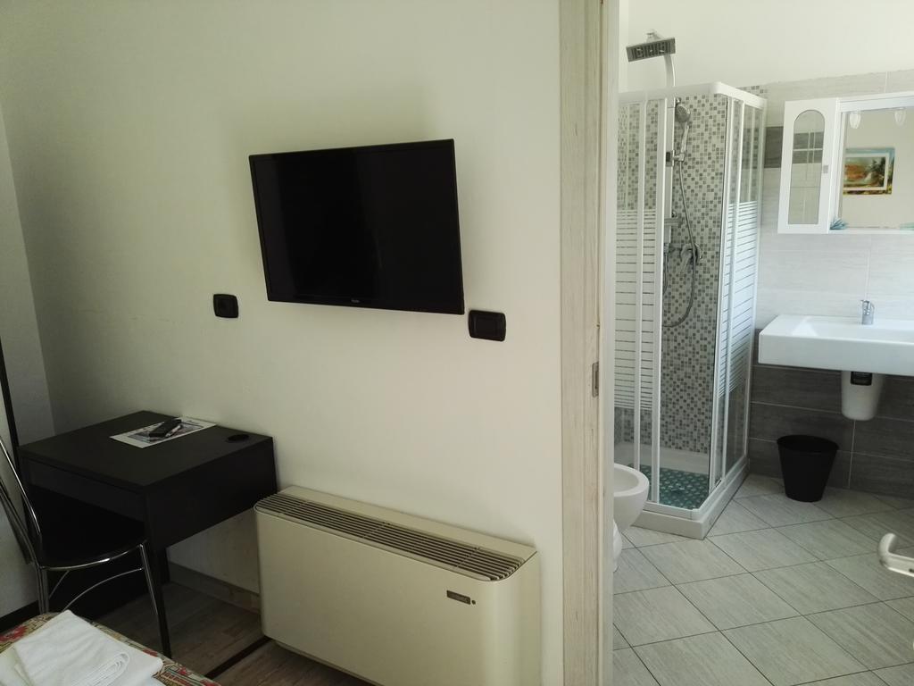 Hotel Paradise Bruzolo Екстериор снимка